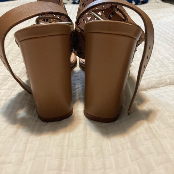 NWOT Kate spade Imani heels - Picture 4 of 7